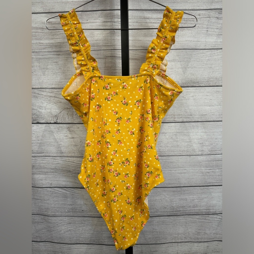 MFloral Tank - Picture 2 of 4